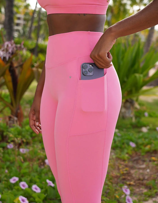 workout leggings with storage pockets for essentials